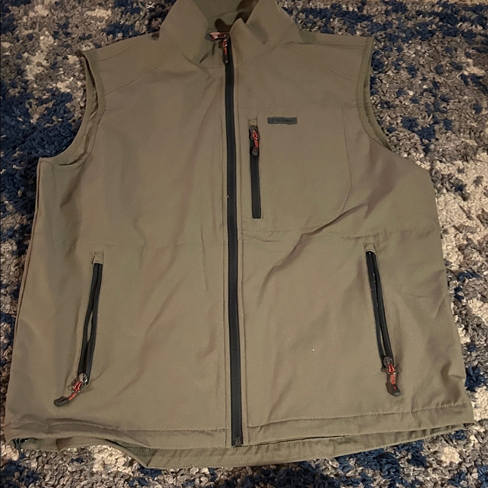 NWT Free Country Men's Khaki Vest with Black Accents